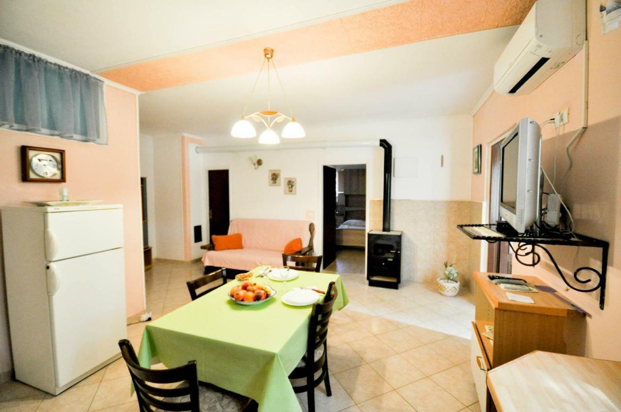 Nevija Apartment Novigrad  Exterior photo
